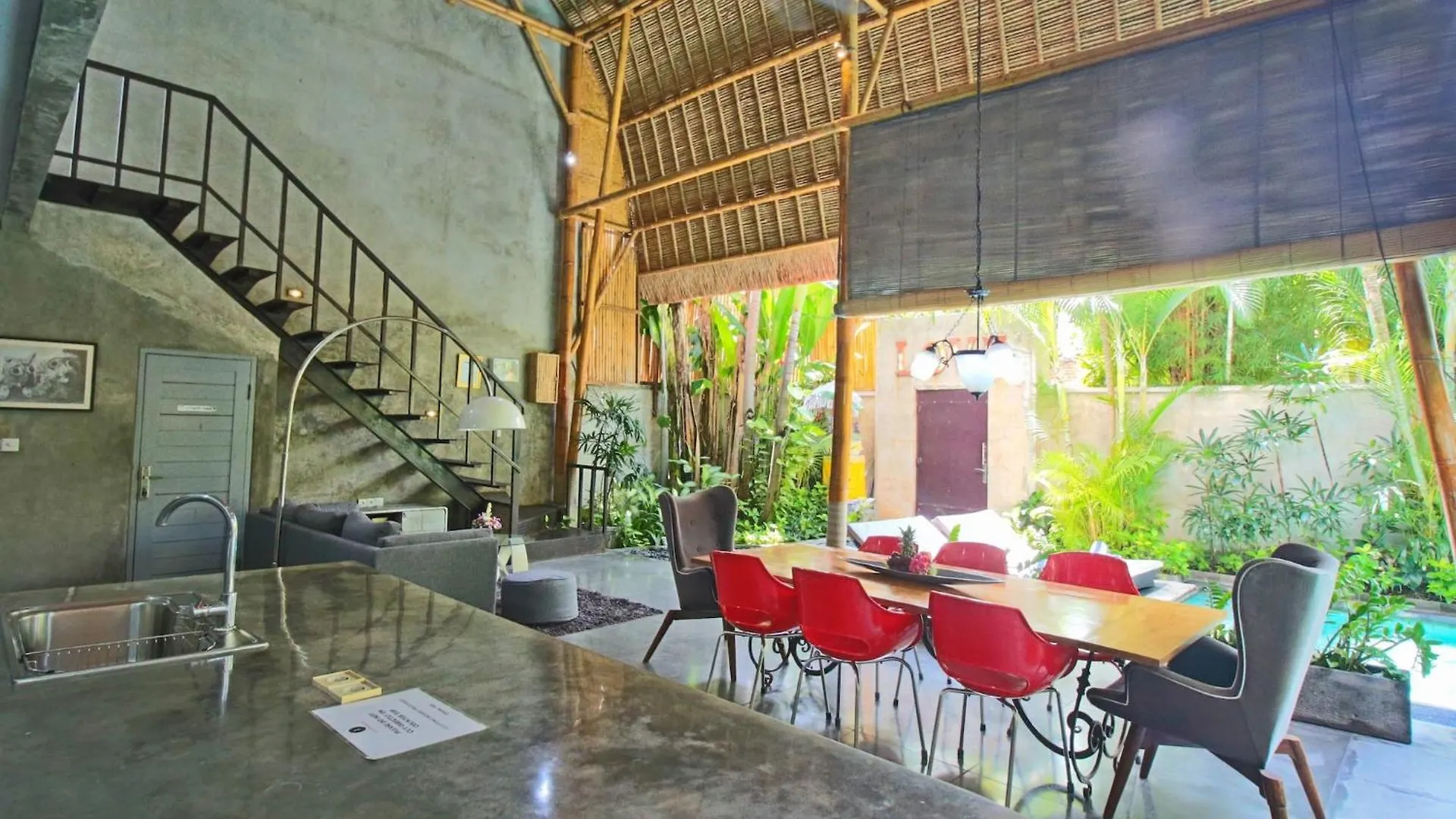 Villa Esa Seminyak Indonesia