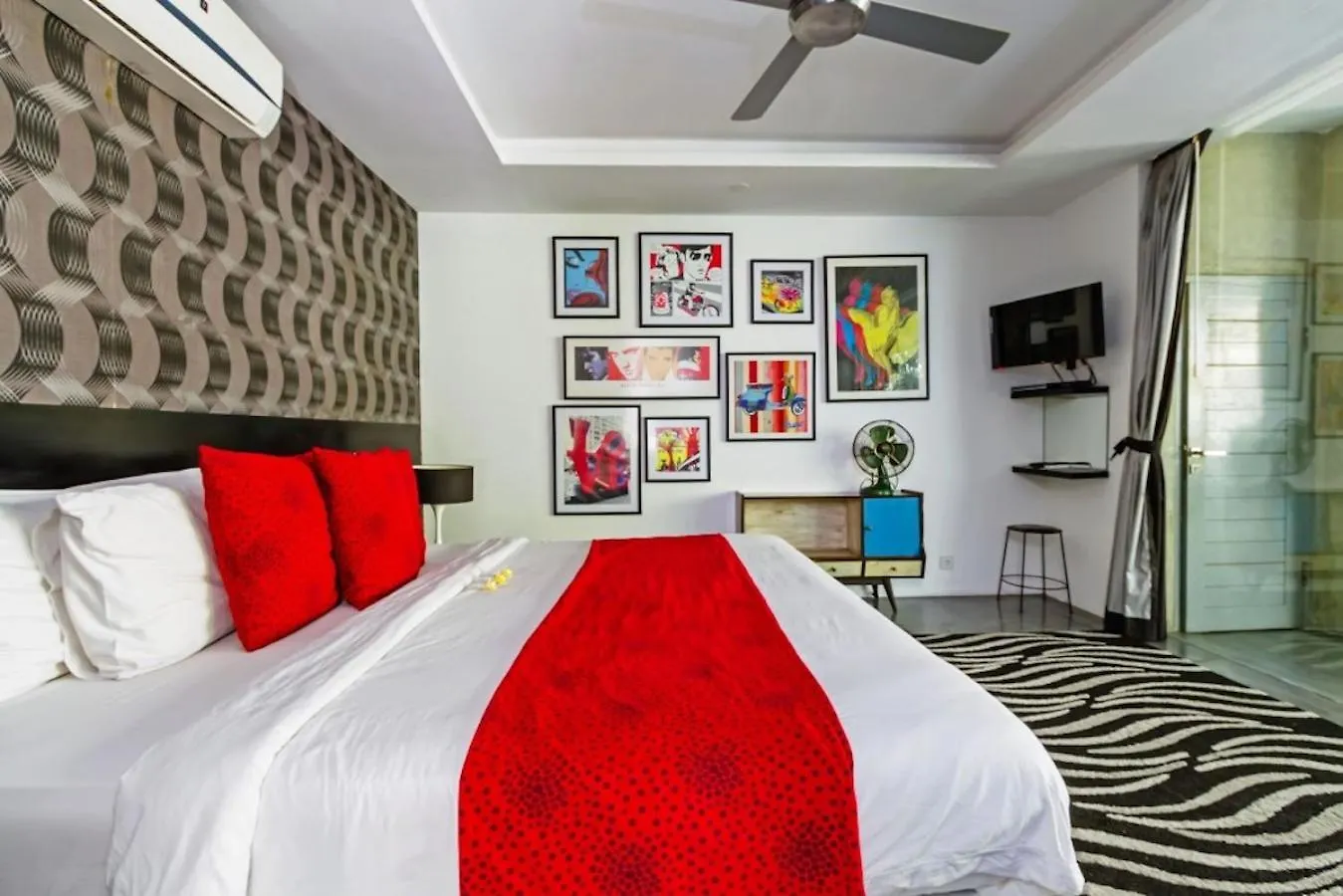 Villa Esa Seminyak Indonesia
